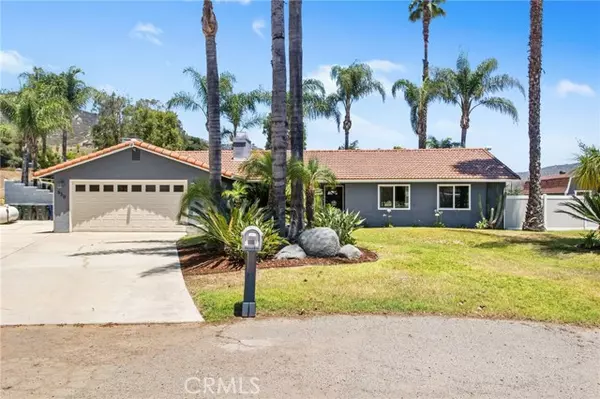 530 Paso Del Norte, Escondido, CA 92026