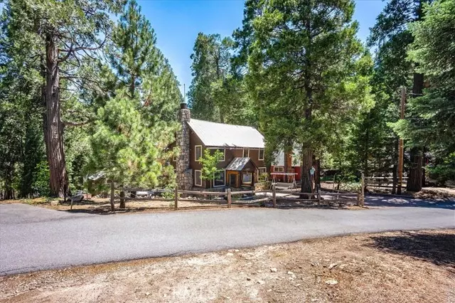 Twin Peaks, CA 92391,25837 Sunset Loop