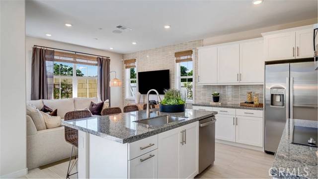 Ontario, CA 91762,2645 E Hyde Paseo