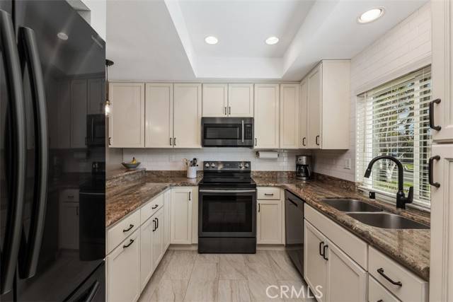 Poway, CA 92064,17930 Villamoura Drive
