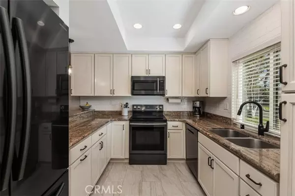 Poway, CA 92064,17930 Villamoura Drive