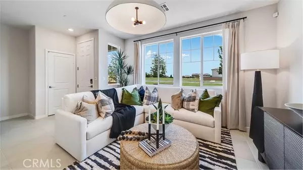 Ontario, CA 91761,2577 Cloudview Privado