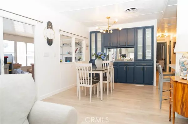 Hemet, CA 92543,260 N Lyon Avenue #22