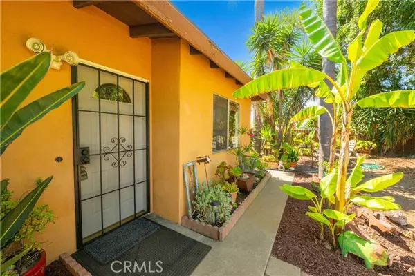Fallbrook, CA 92028,2048 Pomegranate Lane