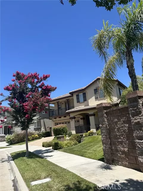 Corona, CA 92883,25198 Forest Street