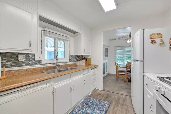 Hemet, CA 92543,332 Lyon #67