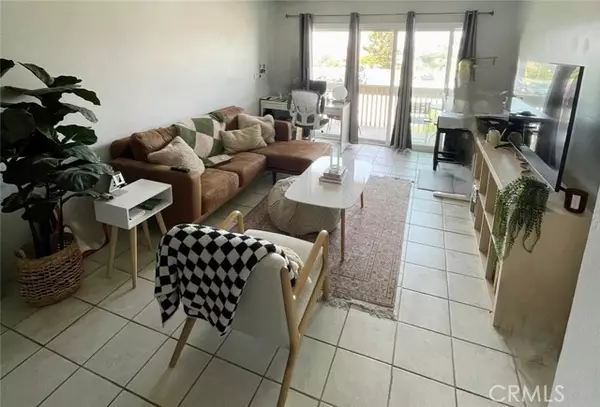 San Diego, CA 92109,1775 Diamond Street #222