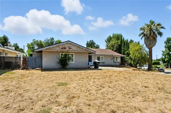 5681 Dumbarton Avenue, San Bernardino, CA 92404