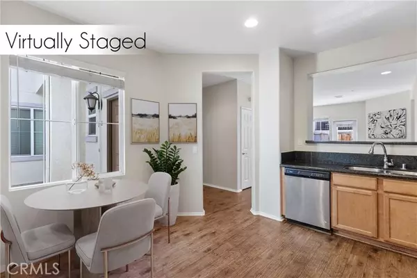 Lake Elsinore, CA 92532,15663 Vista Way #106