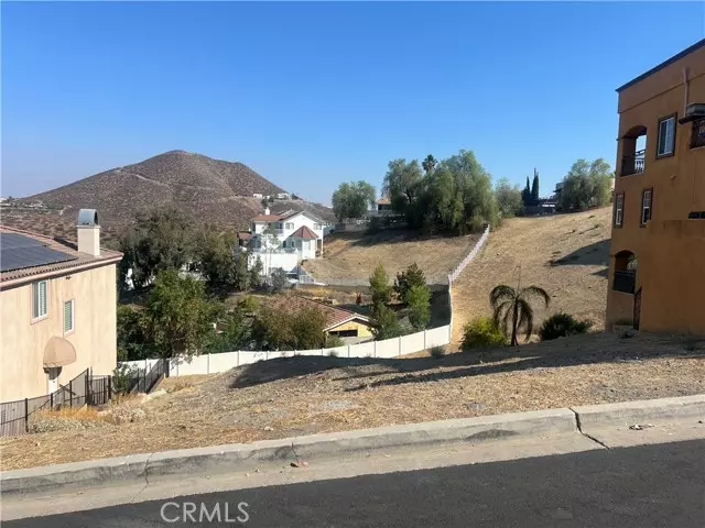 22871 Giant Fir, Canyon Lake, CA 92587