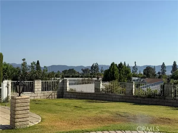 Murrieta, CA 92563,38215 Via Taffia