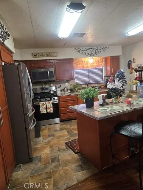 2205 W Acacia Avenue #142, Hemet, CA 92545