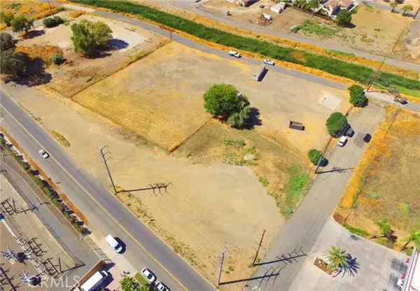 18 Spring St., Lake Elsinore, CA 92530