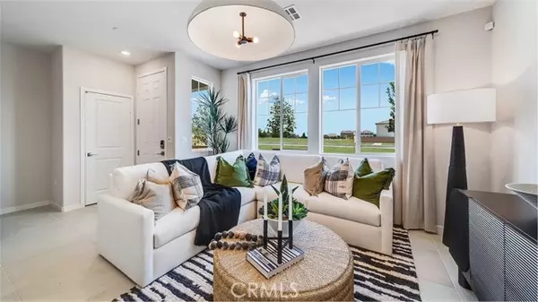 Ontario, CA 91761,2595 Cloudview Privado