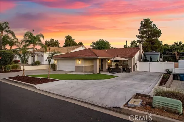30809 Burning Tree Drive, Canyon Lake, CA 92587