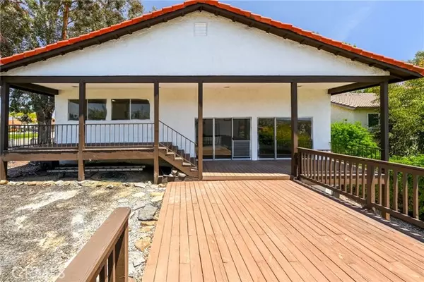 Canyon Lake, CA 92587,22587 Canyon Lake Drive