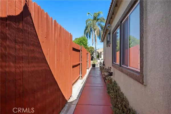 San Jacinto, CA 92583,680 Attenborough