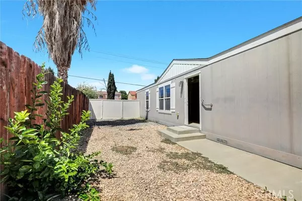 Hemet, CA 92545,995 Santa Teresa Way