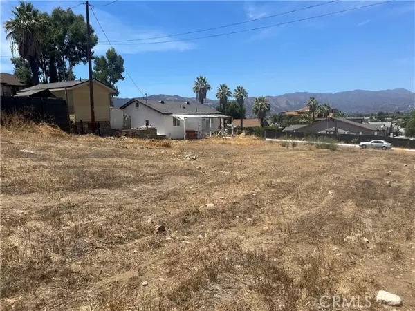 Lake Elsinore, CA 92530,110 N Chestnut Street