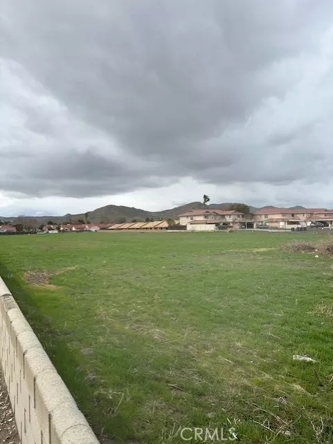 411 N Sanderson Avenue, Hemet, CA 92545