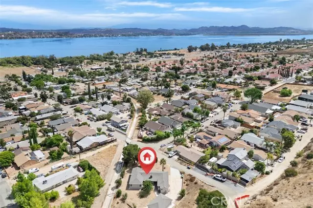 Lake Elsinore, CA 92530,33325 Fairview Street