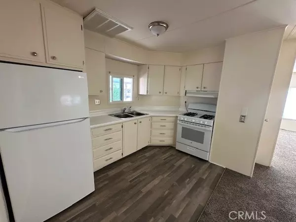 Hemet, CA 92544,880 N Lake Street #53