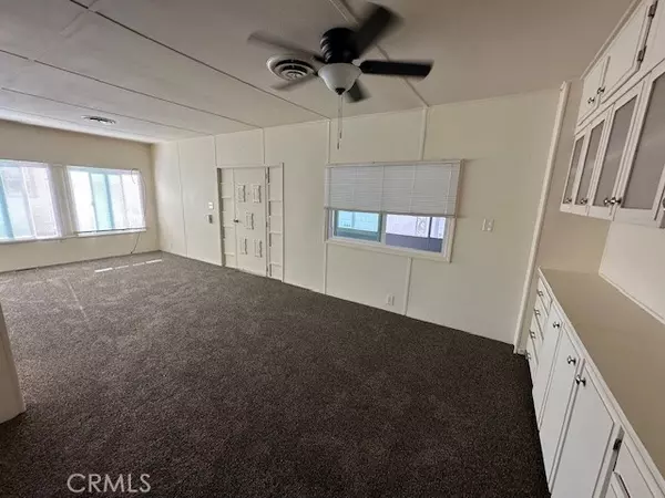 Hemet, CA 92544,880 N Lake Street #53