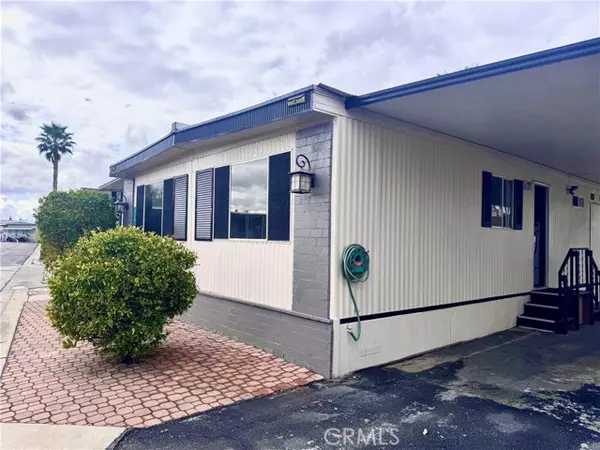 Hemet, CA 92543,260 N Lyon ave #125