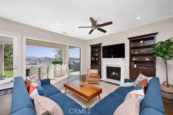 Moorpark, CA 93021,6928 Shadow Wood Drive