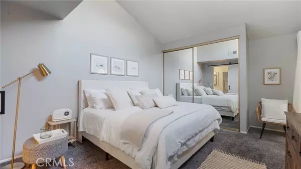 3657 Country Club Drive #E, Long Beach, CA 91750