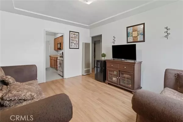 Wilmington (los Angeles), CA 90744,705 McDonald Avenue