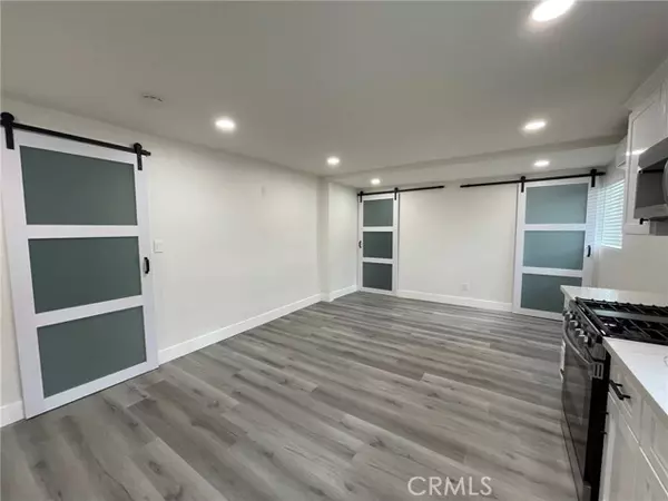 Corona, CA 92883,26346 Pawpaw Court #1