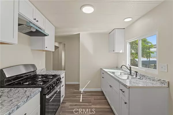 Hemet, CA 92543,1097 N N State Street #194