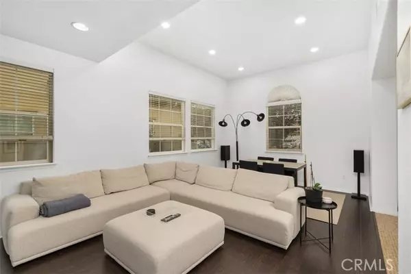 Murrieta, CA 92563,30095 Mickelson