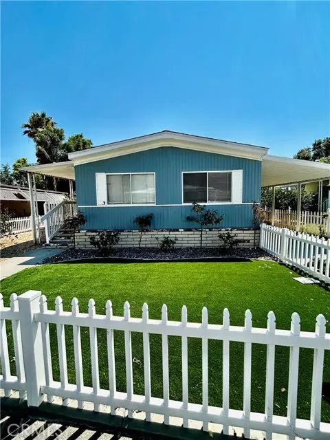 San Jacinto, CA 92583,21100 State st #3