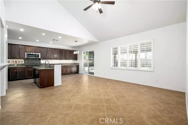 Murrieta, CA 92563,37068 Edgemont