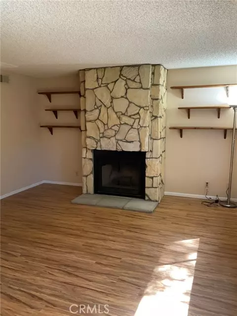 Sylmar (los Angeles), CA 91342,14456 Foothill #43