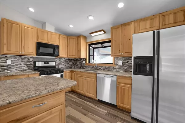 Escondido, CA 92026,1609 Desert Glen