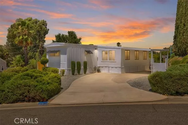 Canyon Lake, CA 92587,22780 Skylink