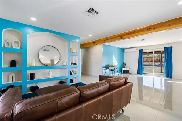 Twentynine Palms, CA 92277,73973 Playa Vista