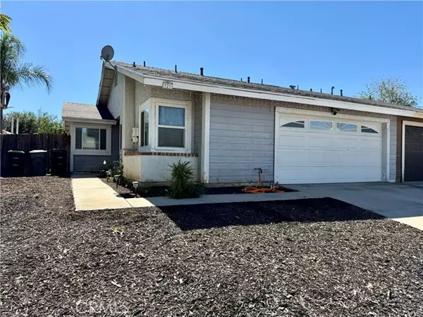 321 Red Cedar, Perris, CA 92570
