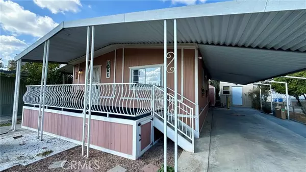 Hemet, CA 92543,1455 S State #323