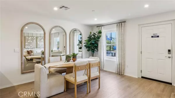 Fontana, CA 92336,6393 Sierra Vista Lane #4