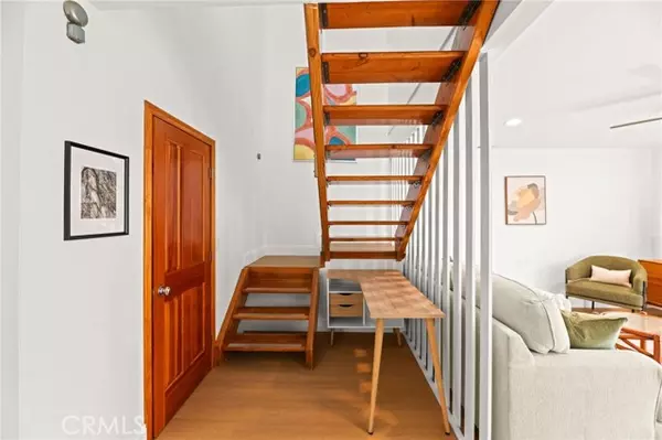 Carlsbad, CA 92008,256 Juniper Ave #B6