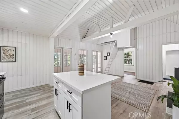 Crestline, CA 92325,23740 Skyland