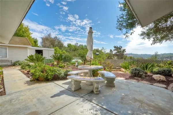 Fallbrook, CA 92028,1187 Via Encinos