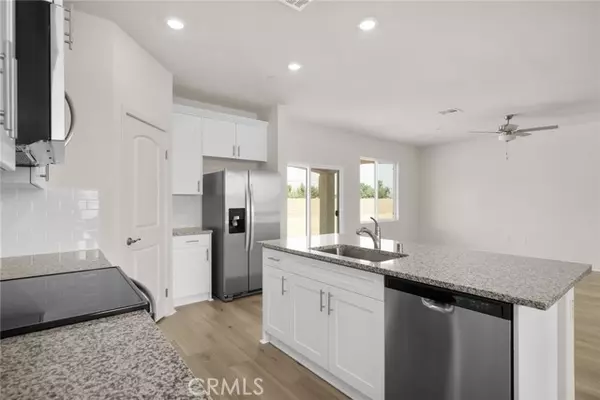 Apple Valley, CA 92307,14811 Indigo