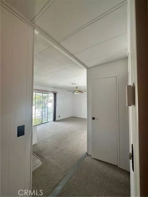 Hemet, CA 92544,881 N Lake #301