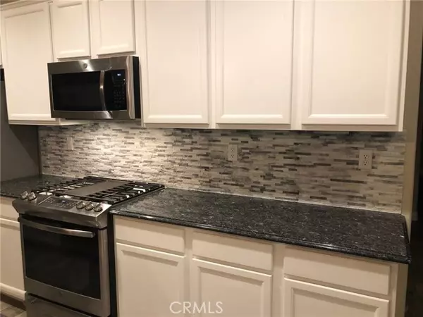 Corona, CA 92883,10894 Clover