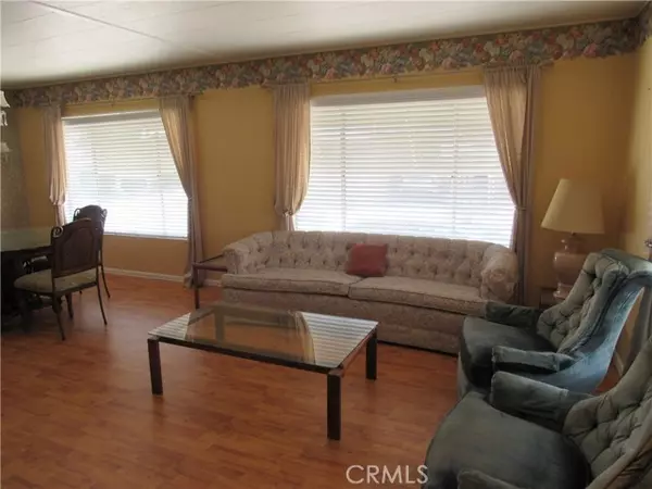 Menifee, CA 92586,27701 Murrieta Road #6